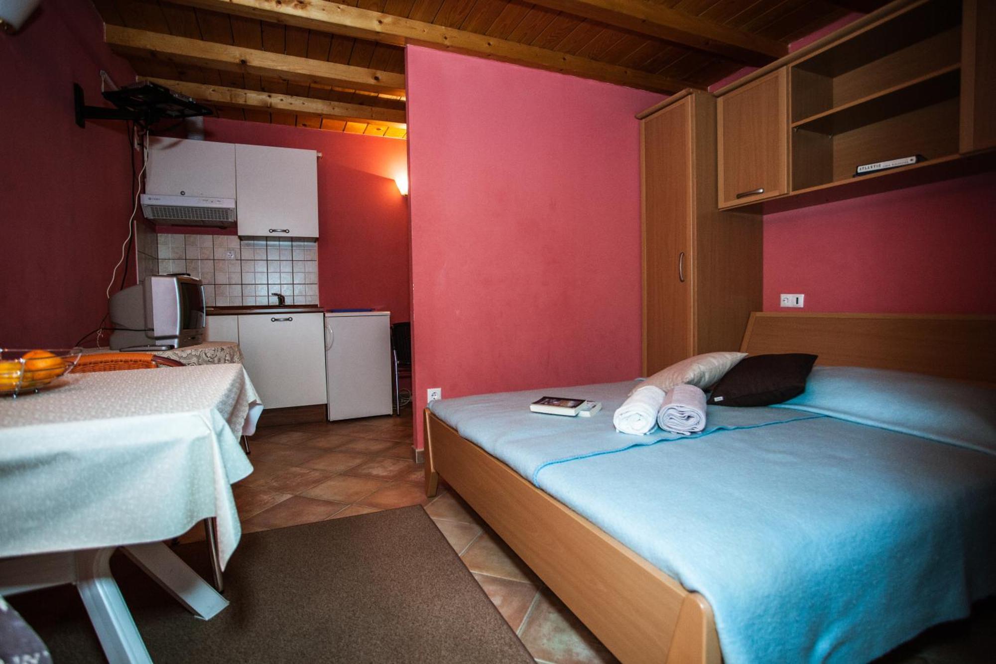 Apartments Agava-Mirjana Omiš Cameră foto